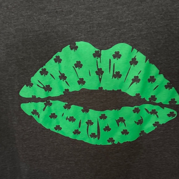 Bella Canvas Charcoal Tee with Green Lips and Clover Design - Picture 2 of 5